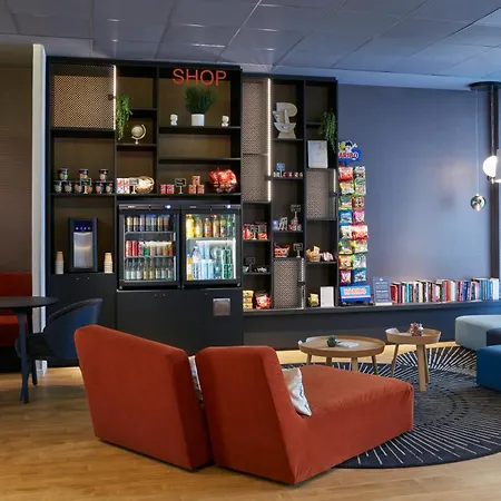 Aparthotel Adagio Access La Defense 3*